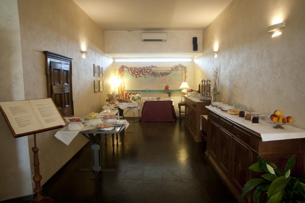 Alle Tamerici Hotel Ладисполи Екстериор снимка